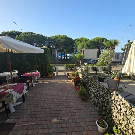 Al Sole Hotell 2*